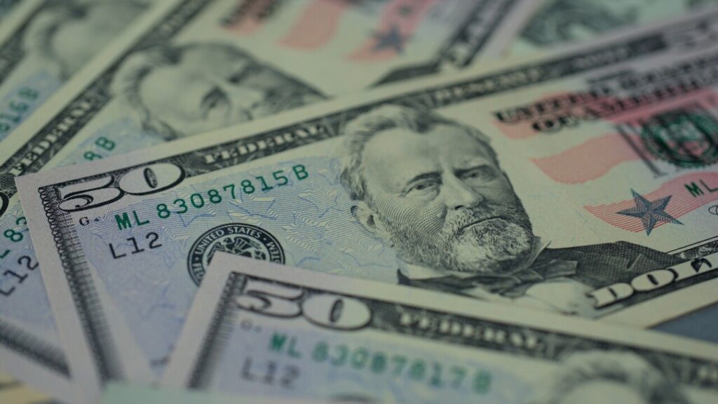 Contratto apprendistato stipendio minimo - Scarica il modello in PDF