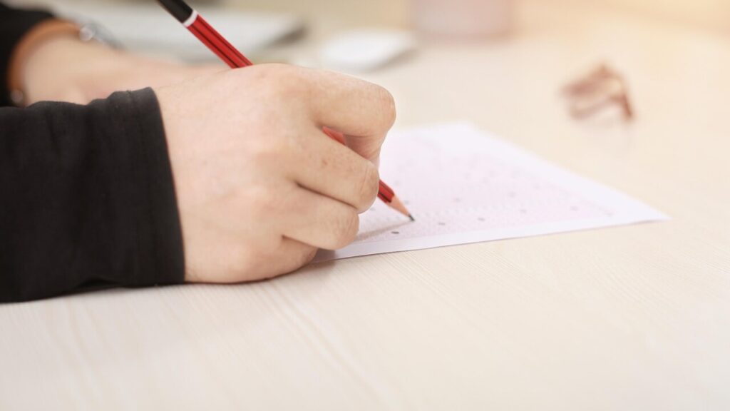 Contratto weekend studenti coop - Scarica il modello in PDF