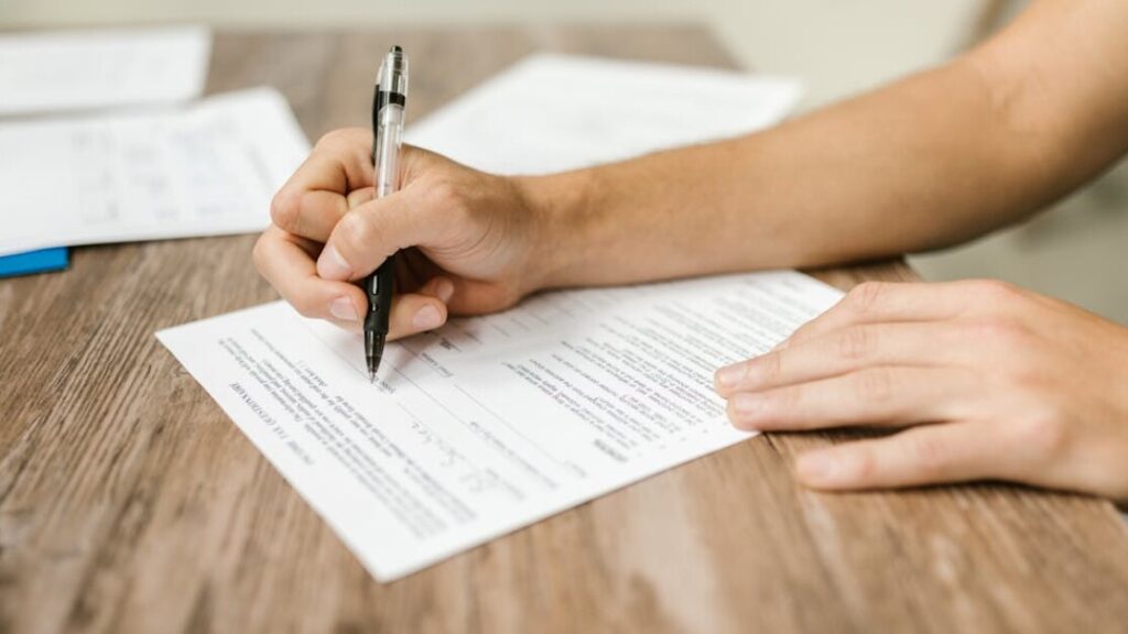 Contratto commercio 2025 - Scarica il modello in PDF