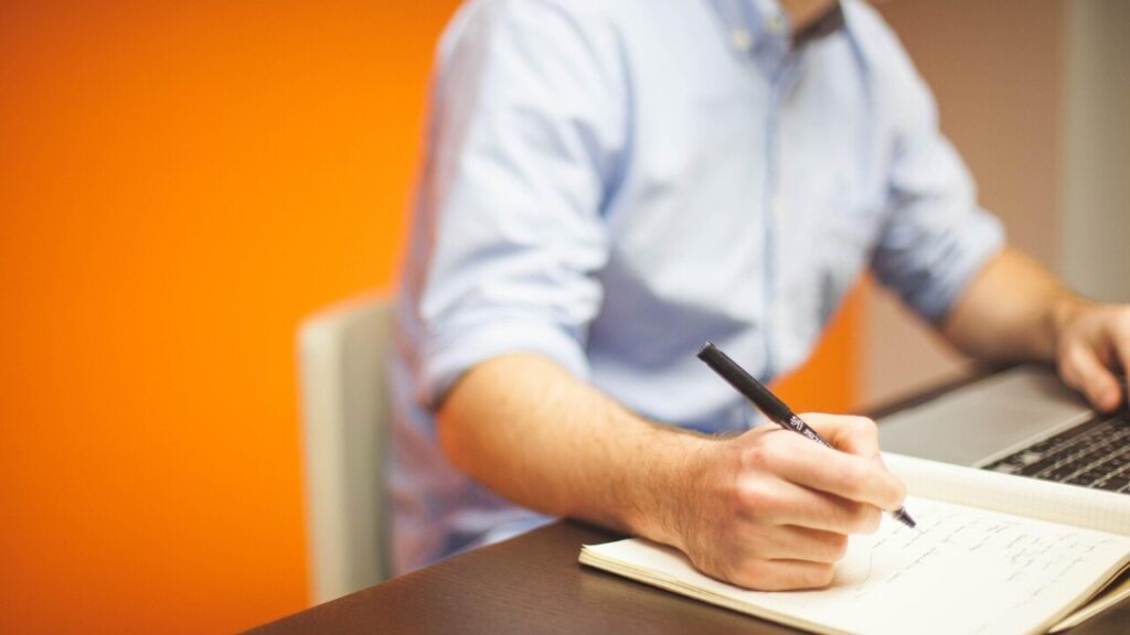 Livello 5 contratto commercio - Scarica il modello in PDF