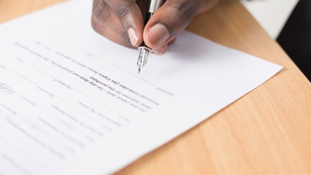 Assunzione contratto - Scarica il modello in PDF