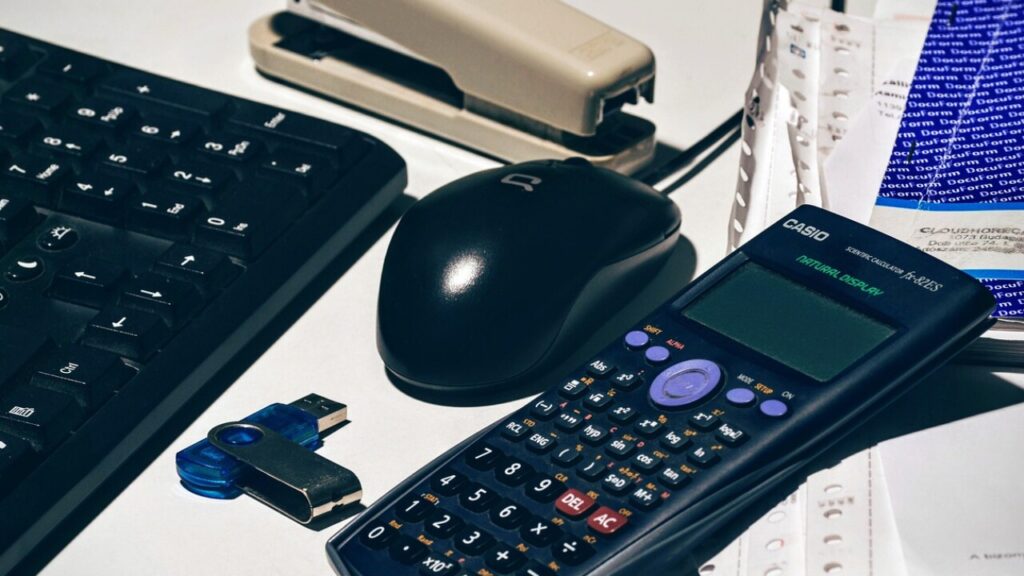 Collaboreatore familiare contratto: scarica il modello in PDF