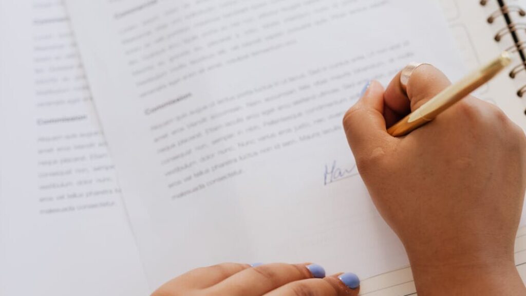 Contratto stagionale - Scarica il modello in PDF